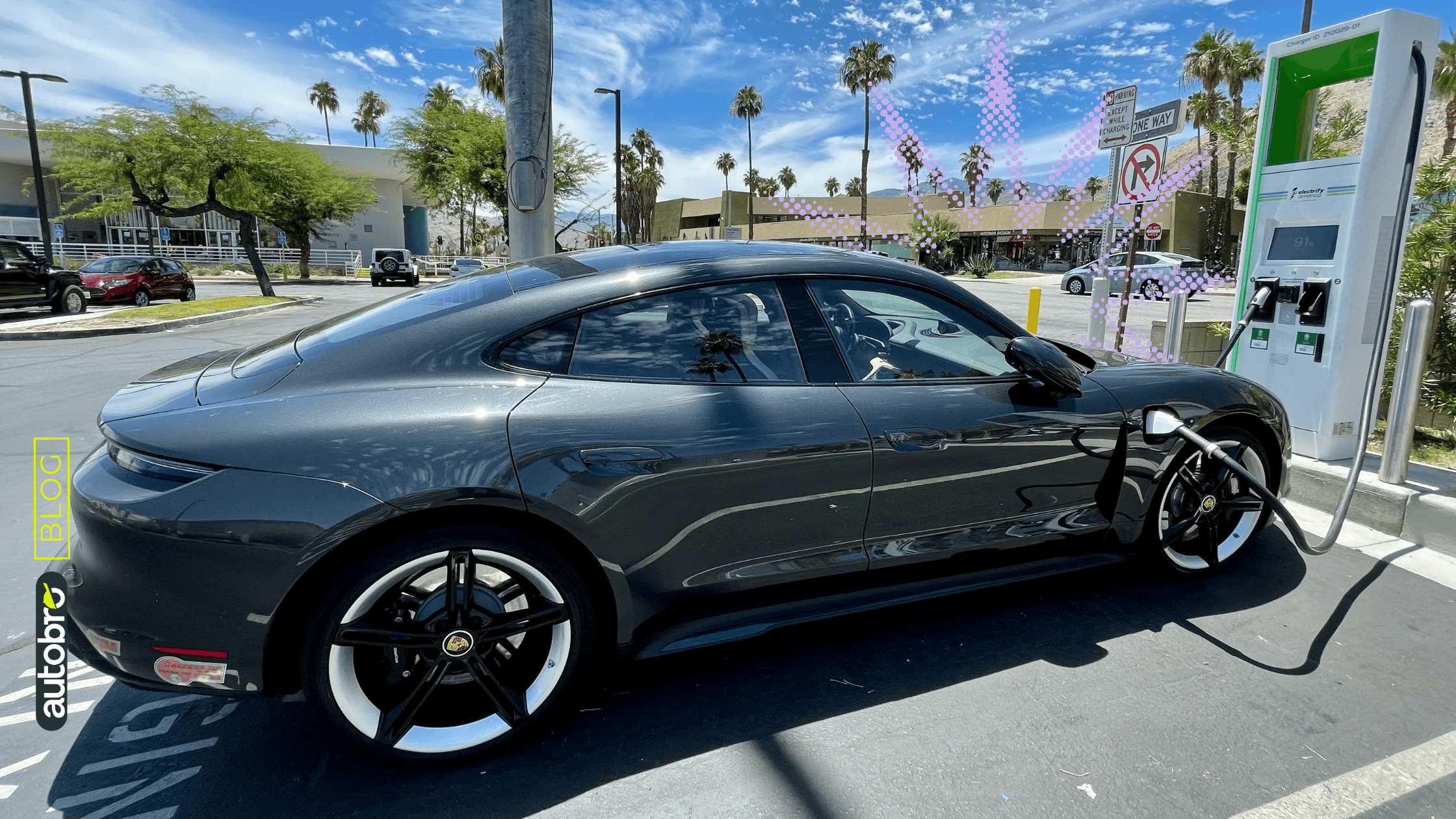 auto elettriche 2026 ricarica colonnina urbana