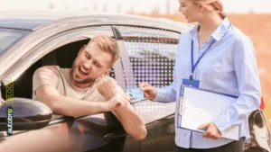 Guida 2026 alle macchine neopatentati: limiti, regole e consigli per scegliere l’auto giusta