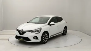 macchina piccola Renault Clio GPL 2025