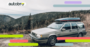 Station wagon usata in perfette condizioni su strada, simbolo di comfort e spazio per famiglie e viaggiatori.